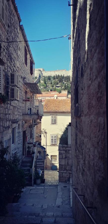 Liza'S Downtown Apartment Hvar Town Exterior photo