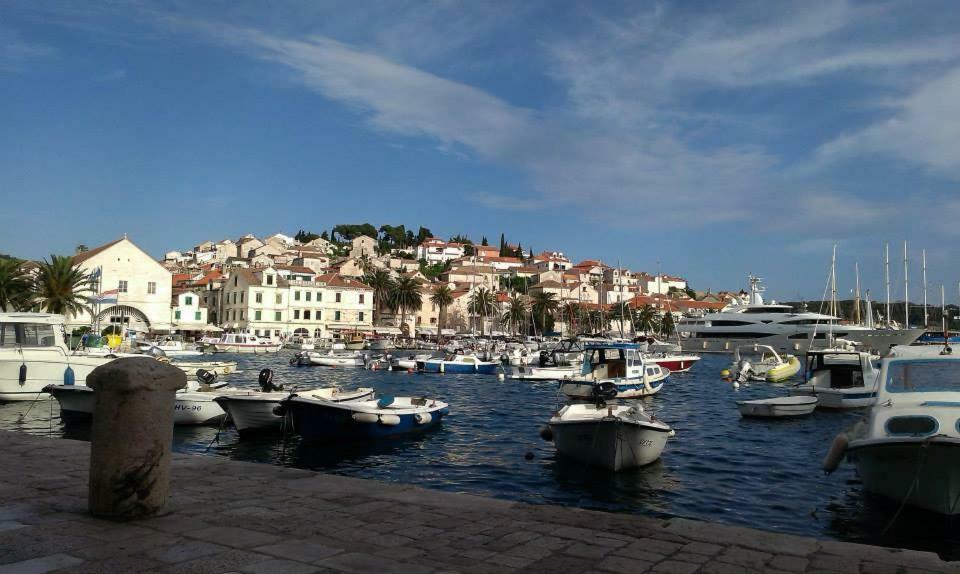 Liza'S Downtown Apartment Hvar Town Exterior photo