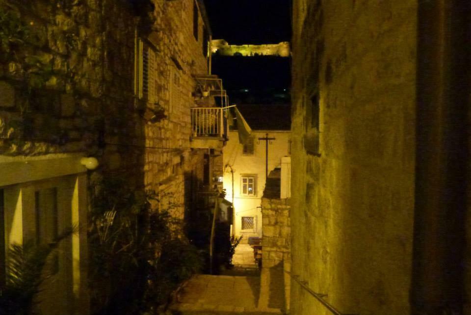 Liza'S Downtown Apartment Hvar Town Exterior photo